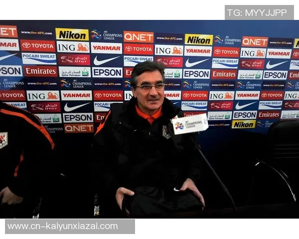 伊万谈国足战术革新:单后腰布局引领现代足球新趋势 伊万谈国足战术革新:单后腰布局引领现代足球新趋势