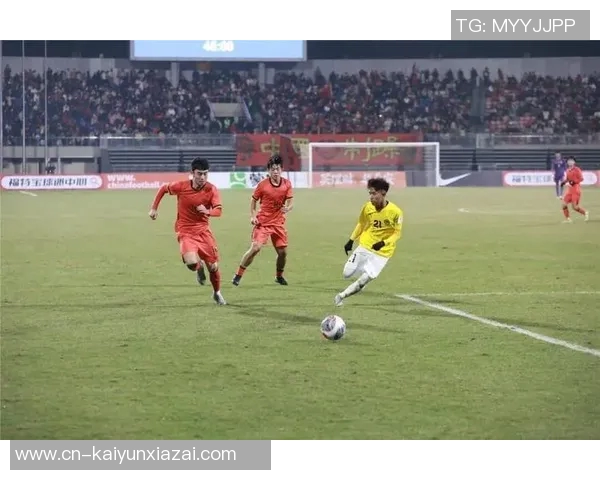 赵松源再添进球U16国少在第78分钟将比分扩大至12-0领先文莱 赵松源再添进球U16国少在第78分钟将比分扩大至12-0领先文莱